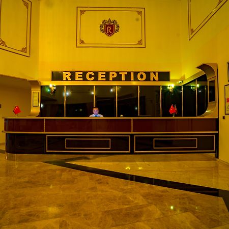 Royal Palace Kusadasi Hotel Екстериор снимка