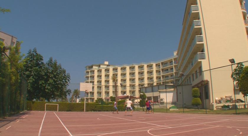 Royal Palace Kusadasi Hotel Екстериор снимка