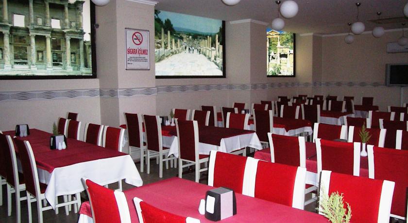 Royal Palace Kusadasi Hotel Екстериор снимка