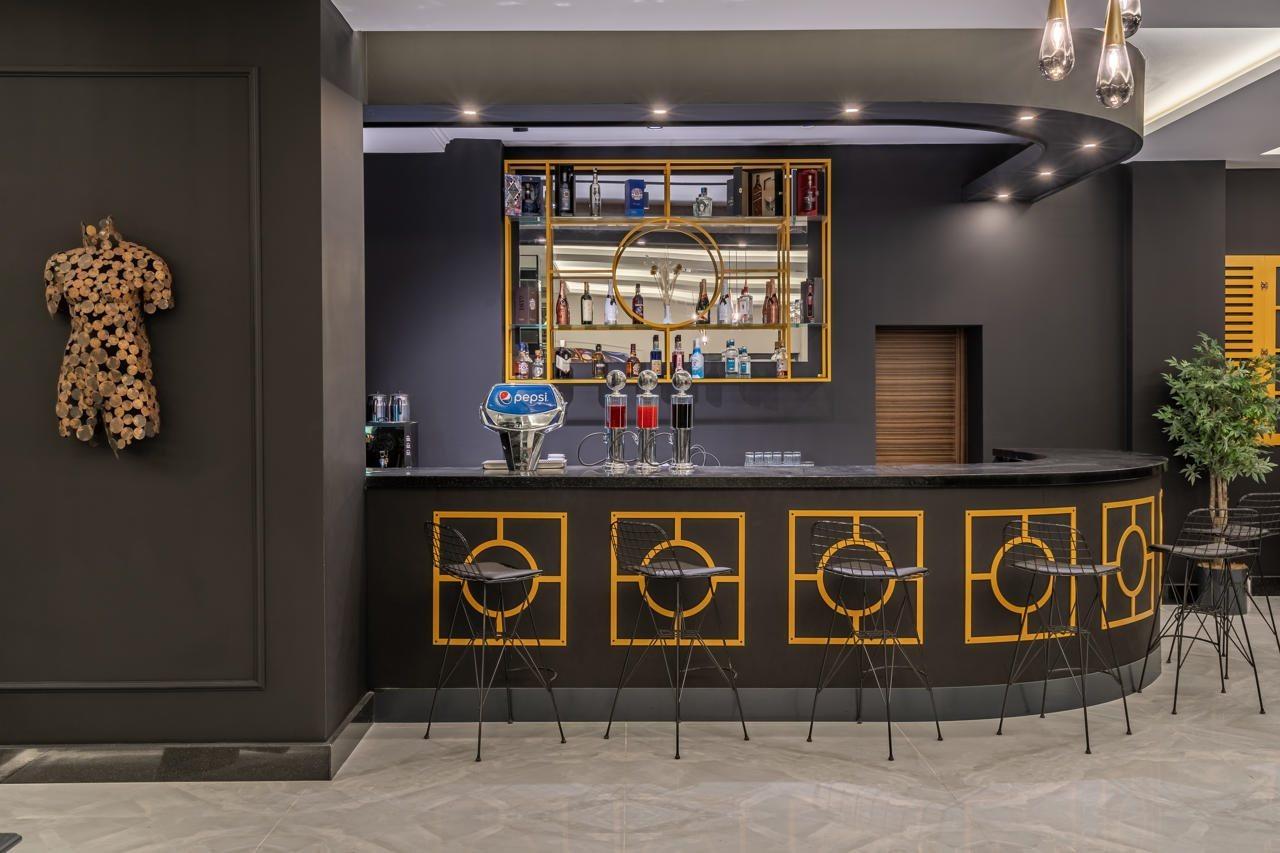 Royal Palace Kusadasi Hotel Екстериор снимка