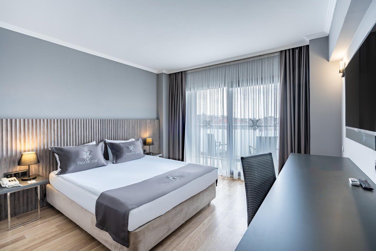 Royal Palace Kusadasi Hotel Екстериор снимка